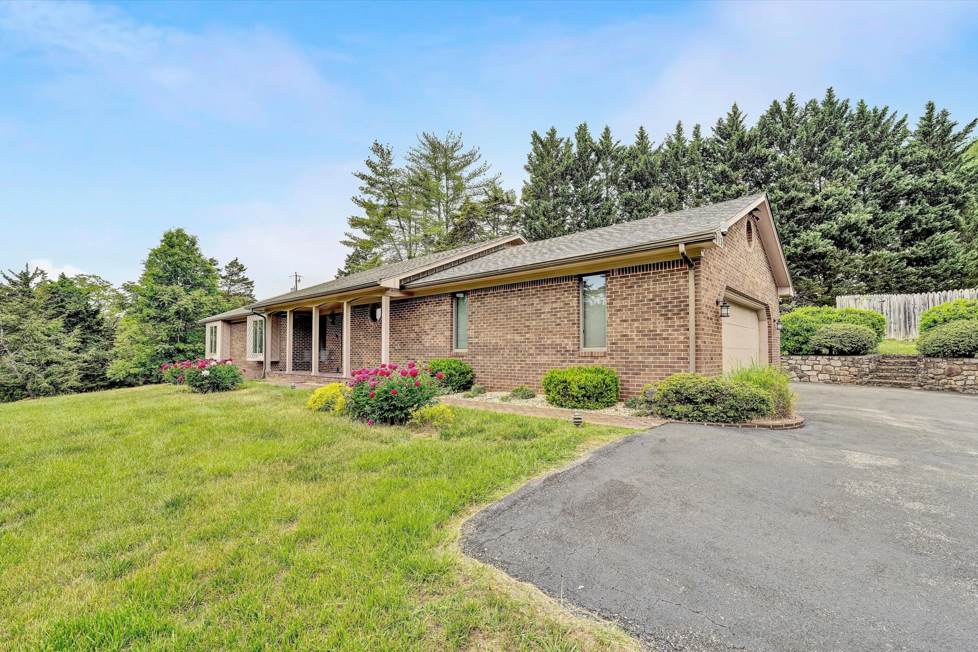 7913 Olsen RD - Photo 6