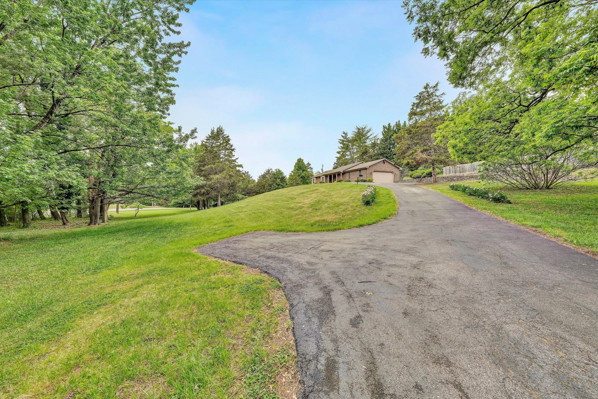 7913 Olsen RD - Photo 46