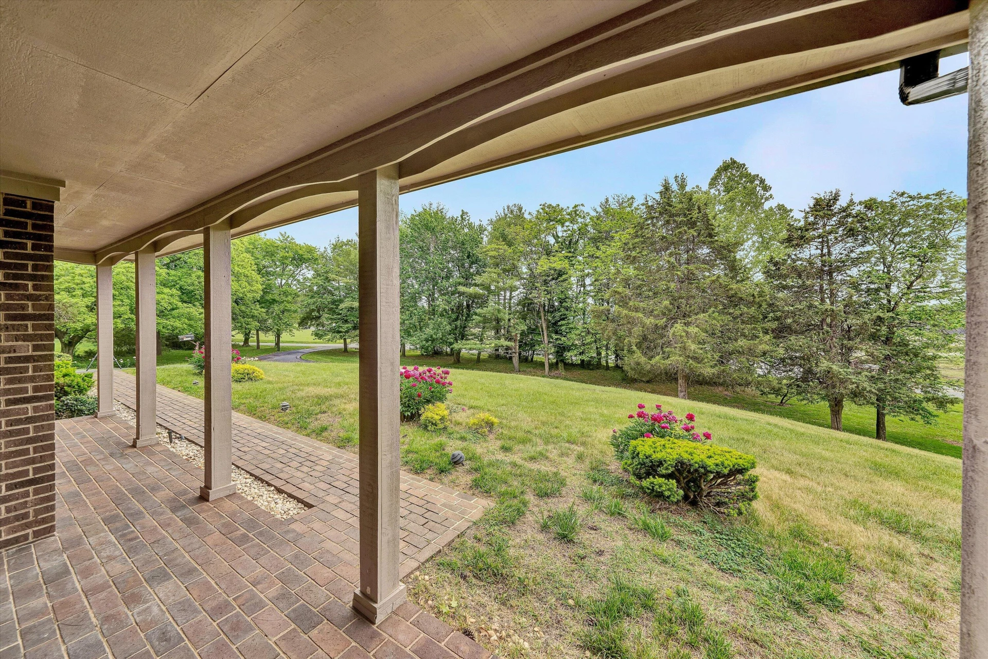 7913 Olsen RD - Photo 9