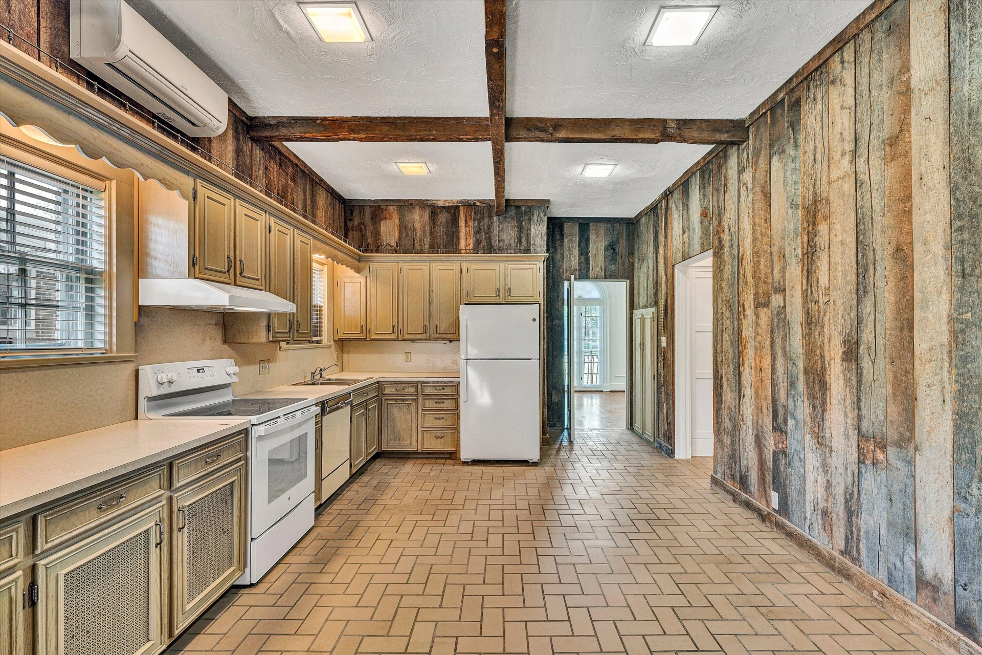 1902 Grandin RD - Photo 16