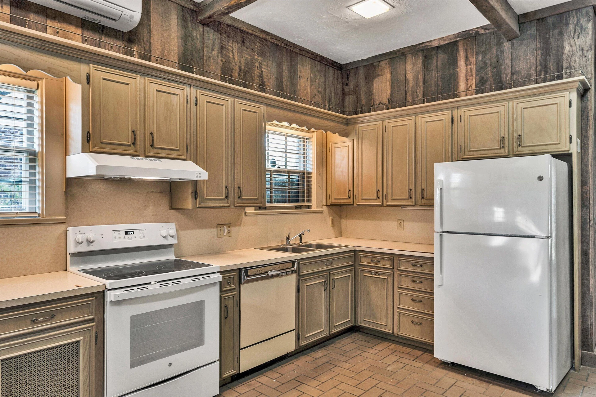 1902 Grandin RD - Photo 17