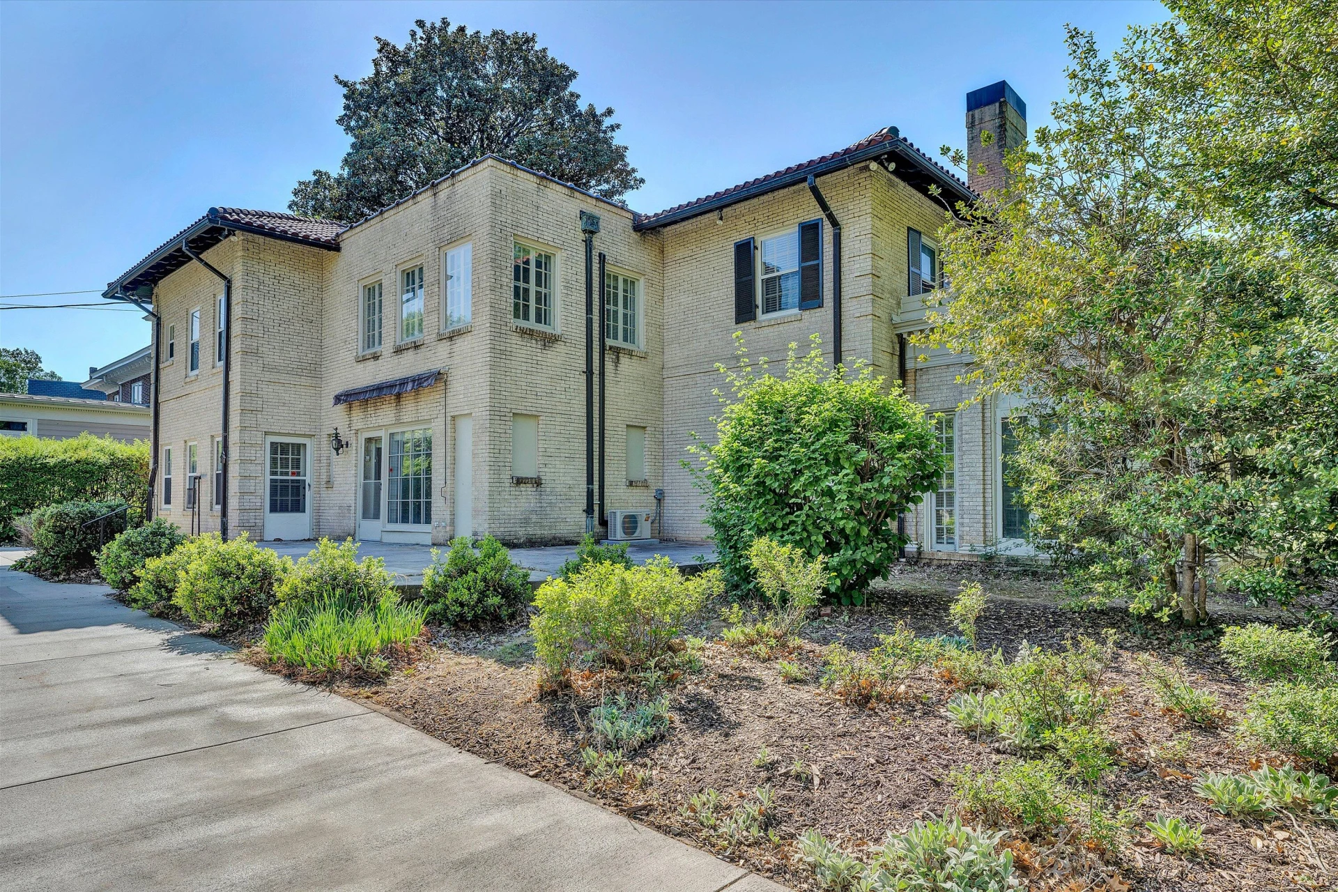 1902 Grandin RD - Photo 43