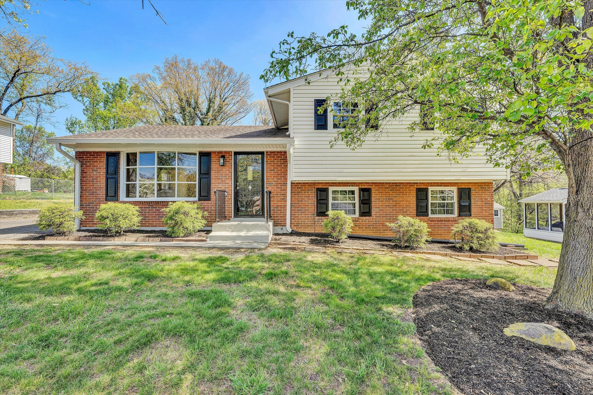 4911 Northwood DR