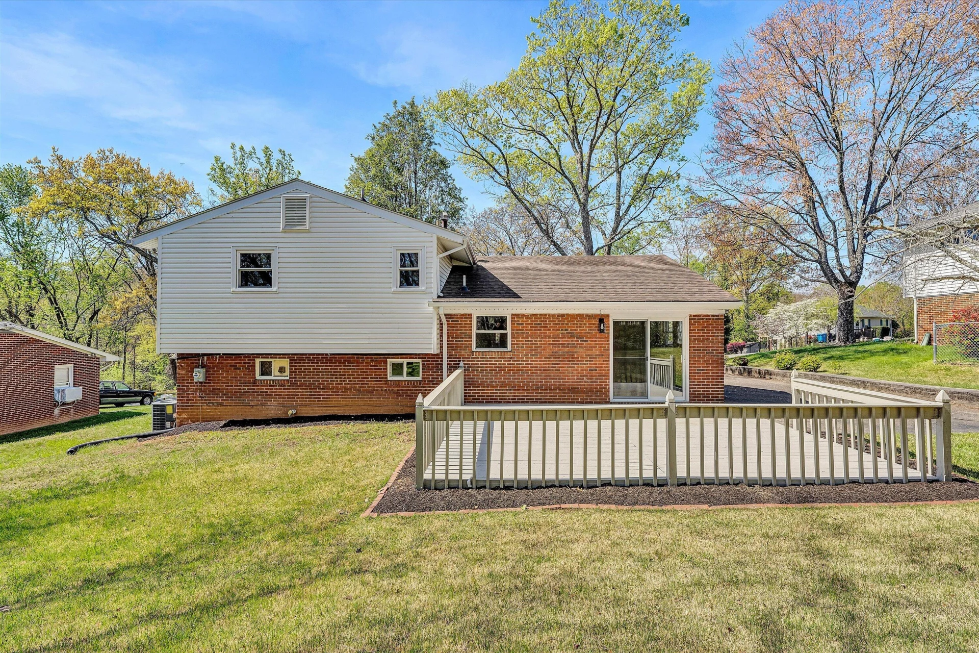 4911 Northwood DR - Photo 28