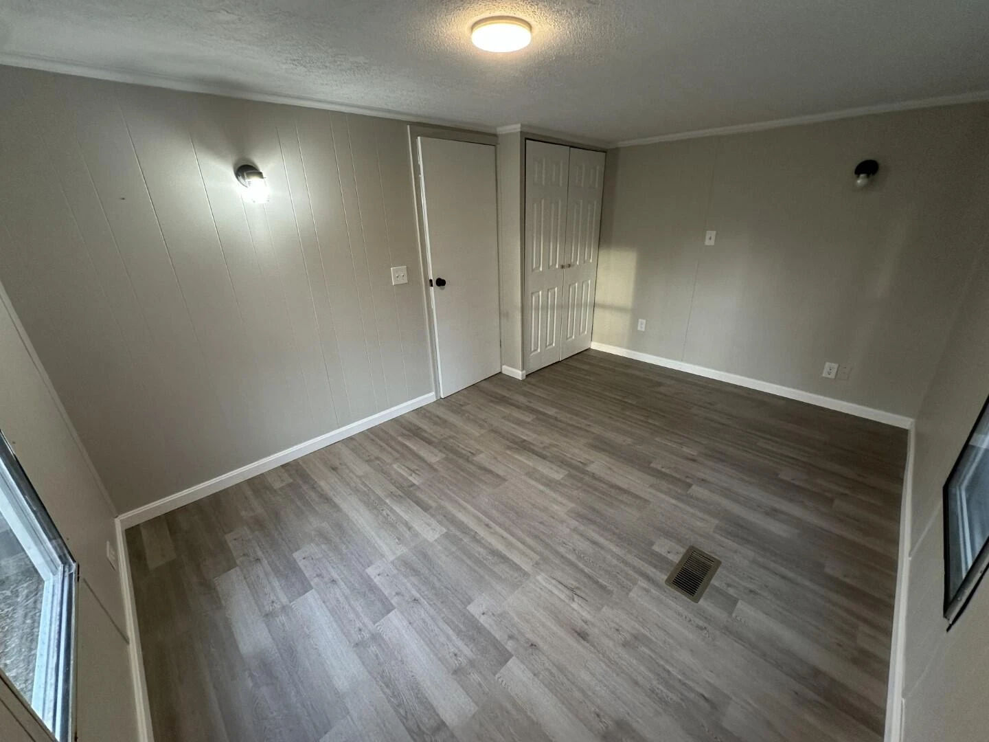 445 Jessteen LN - Photo 12