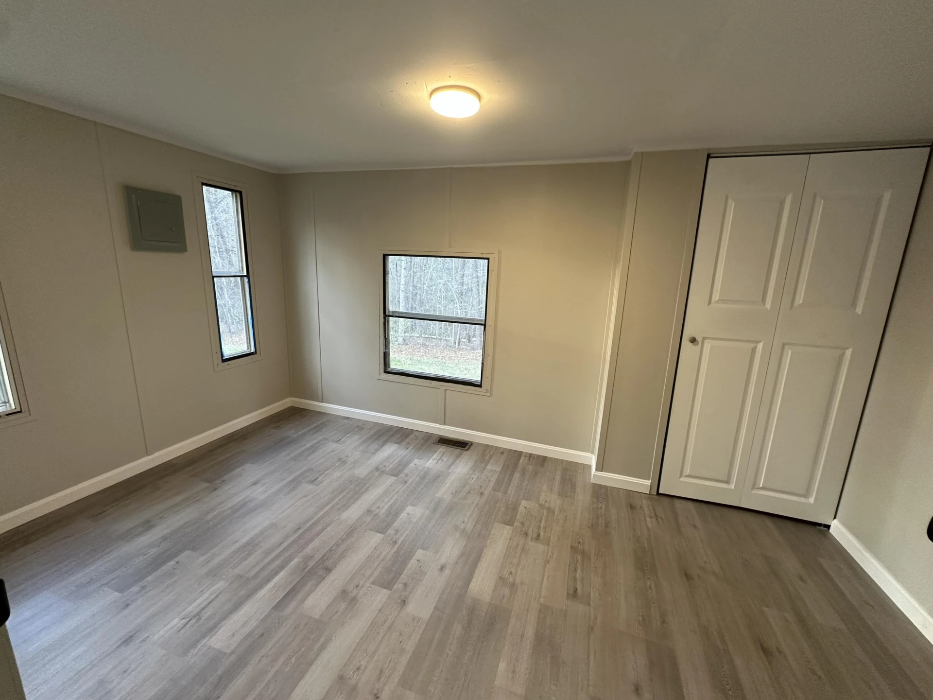 445 Jessteen LN - Photo 19