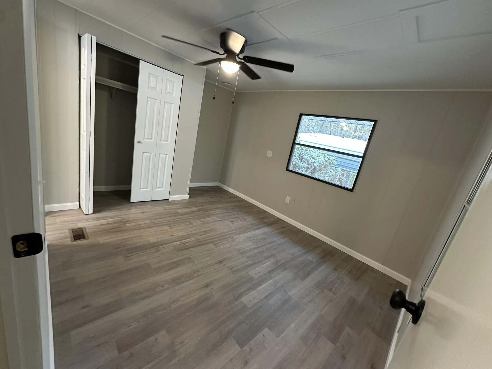 445 Jessteen LN - Photo 4