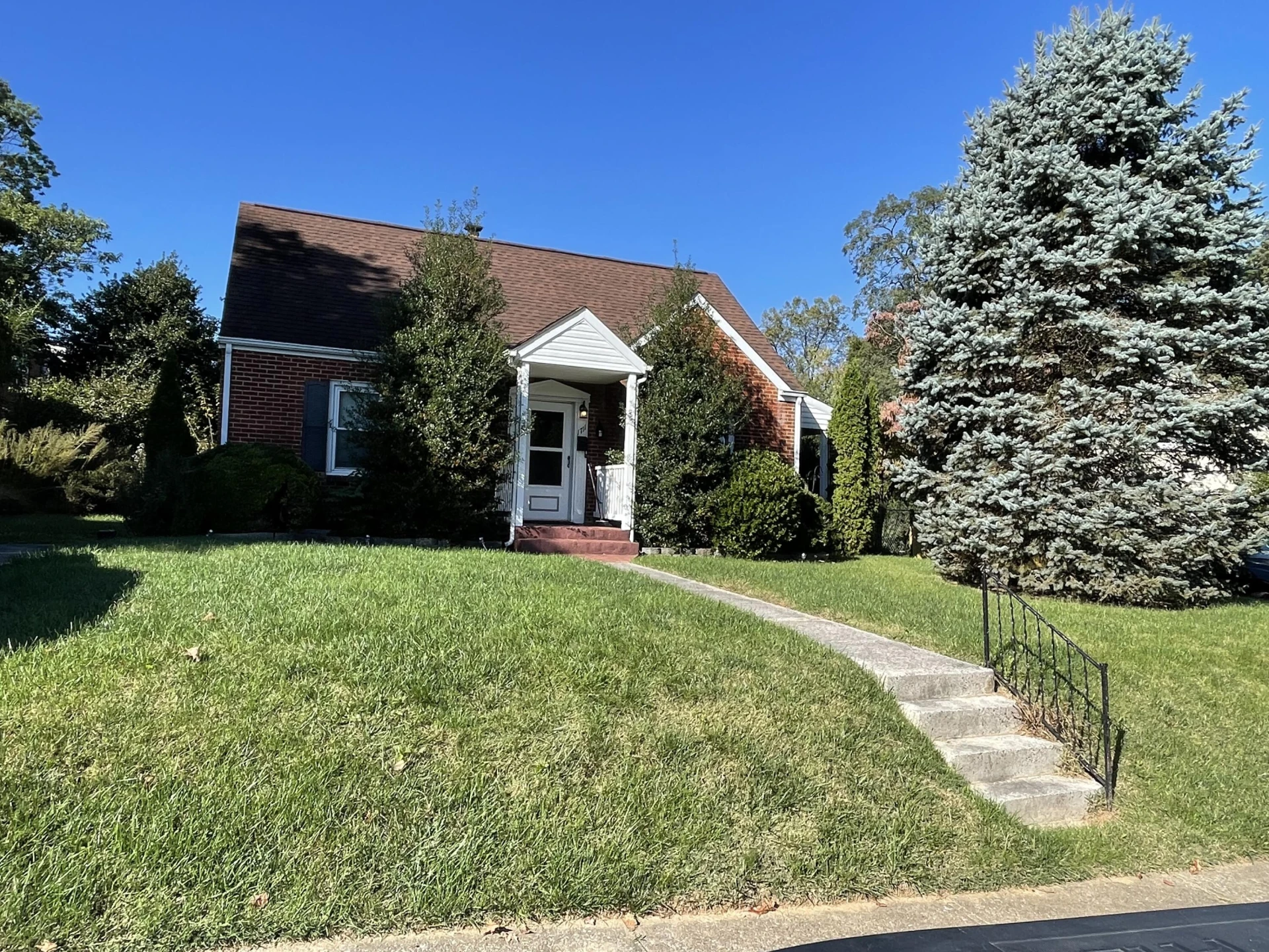 1711 Malvern RD - Photo 2