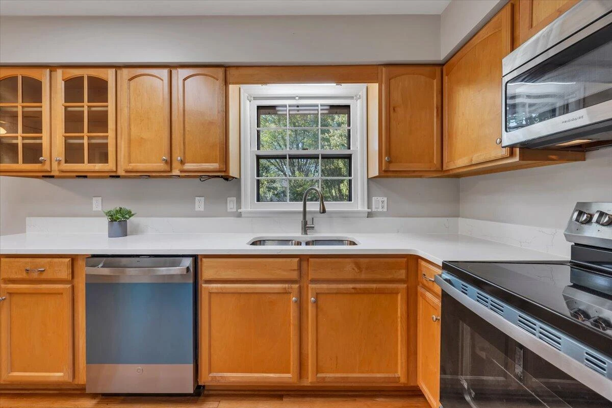 10 Chelsea DR - Photo 16