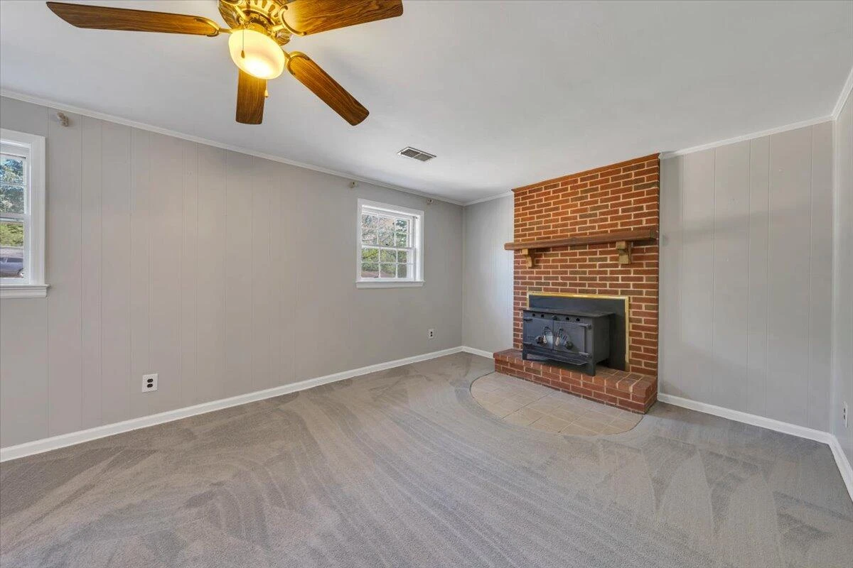 10 Chelsea DR - Photo 32