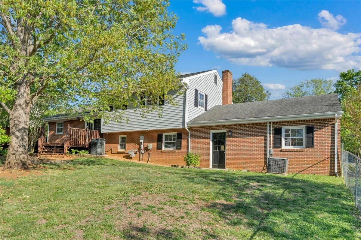 10 Chelsea DR - Photo 10