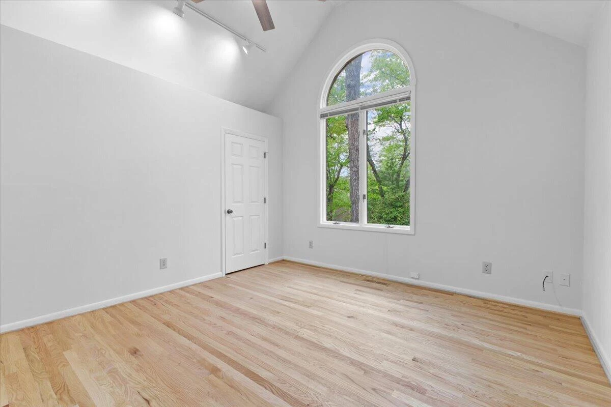 5751 Cox Hopkins RD - Photo 25