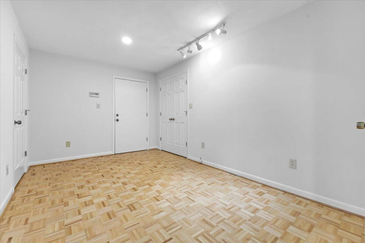 5751 Cox Hopkins RD - Photo 42