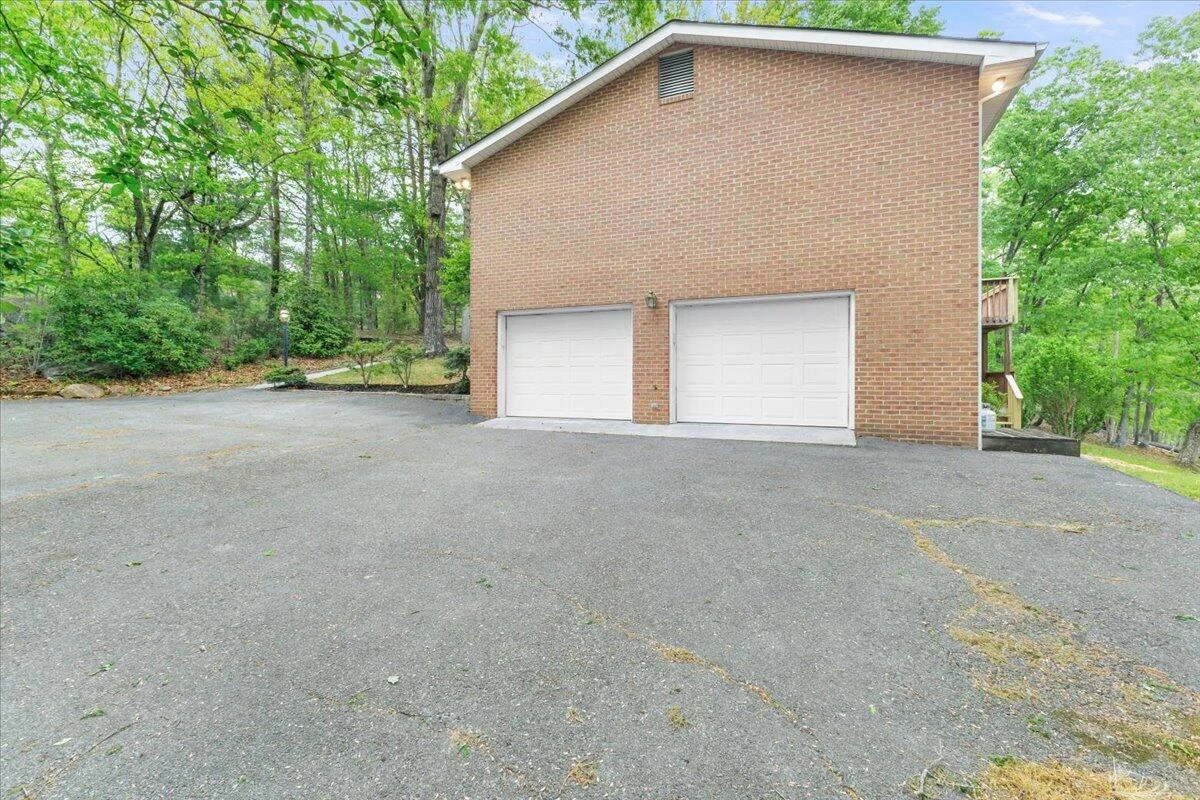 5751 Cox Hopkins RD - Photo 47