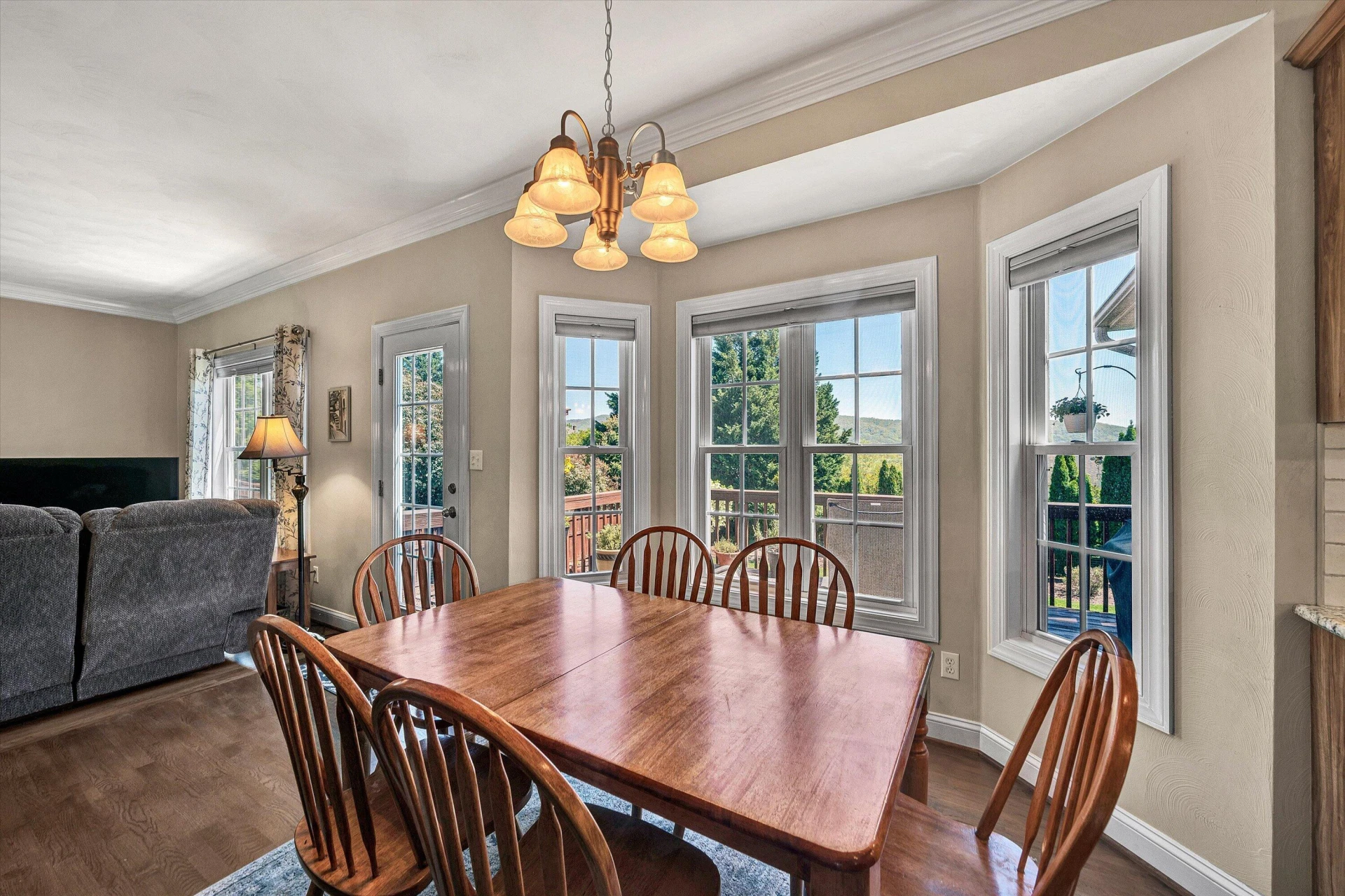 6210 Crumpacker DR - Photo 15