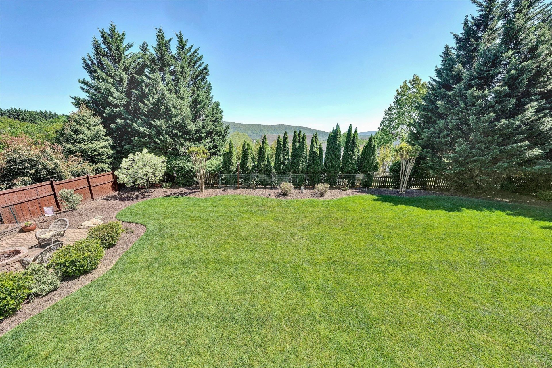 6210 Crumpacker DR - Photo 20