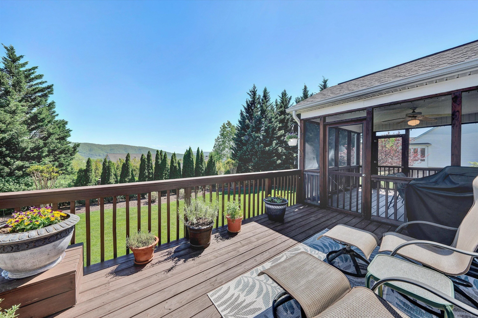 6210 Crumpacker DR - Photo 21