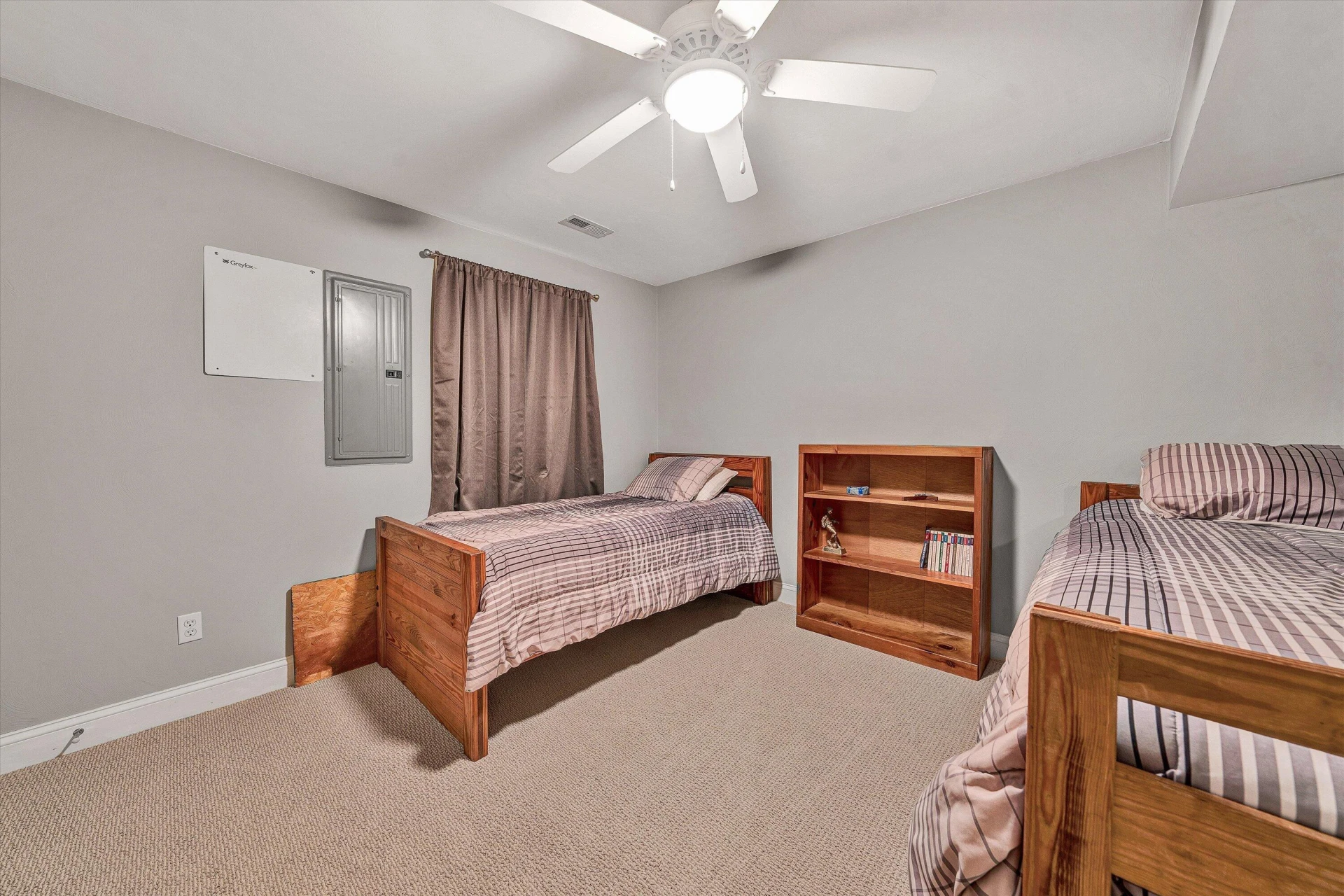 6210 Crumpacker DR - Photo 43