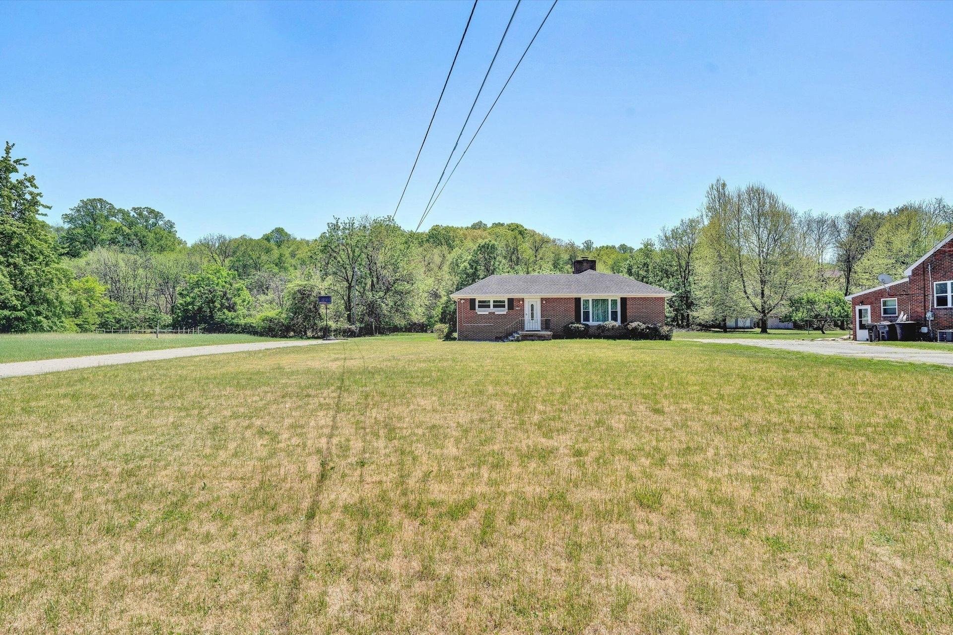 2356 Riverside DR - Photo 18