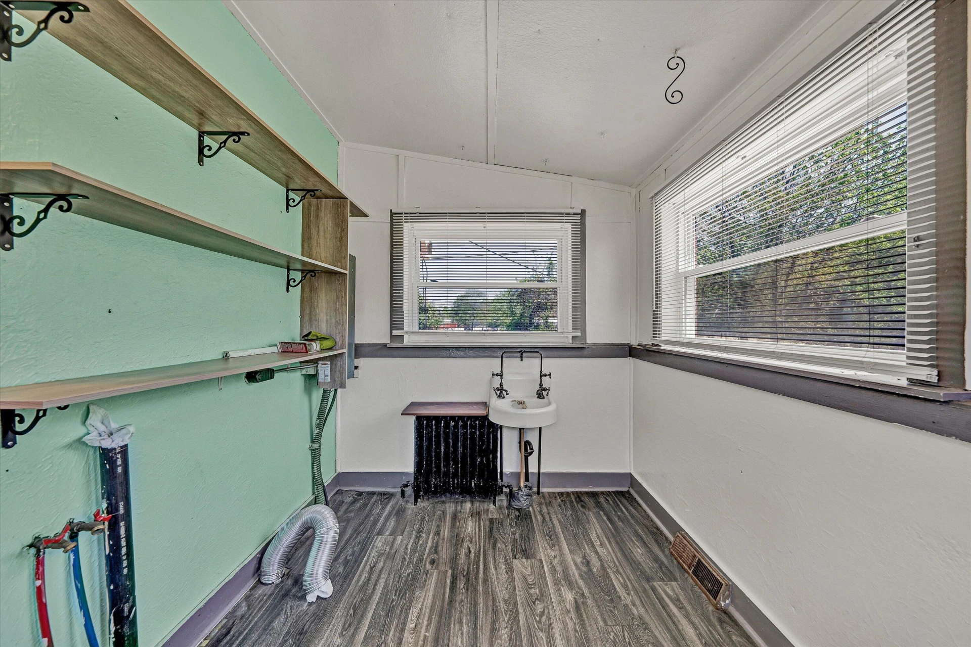 2356 Riverside DR - Photo 9