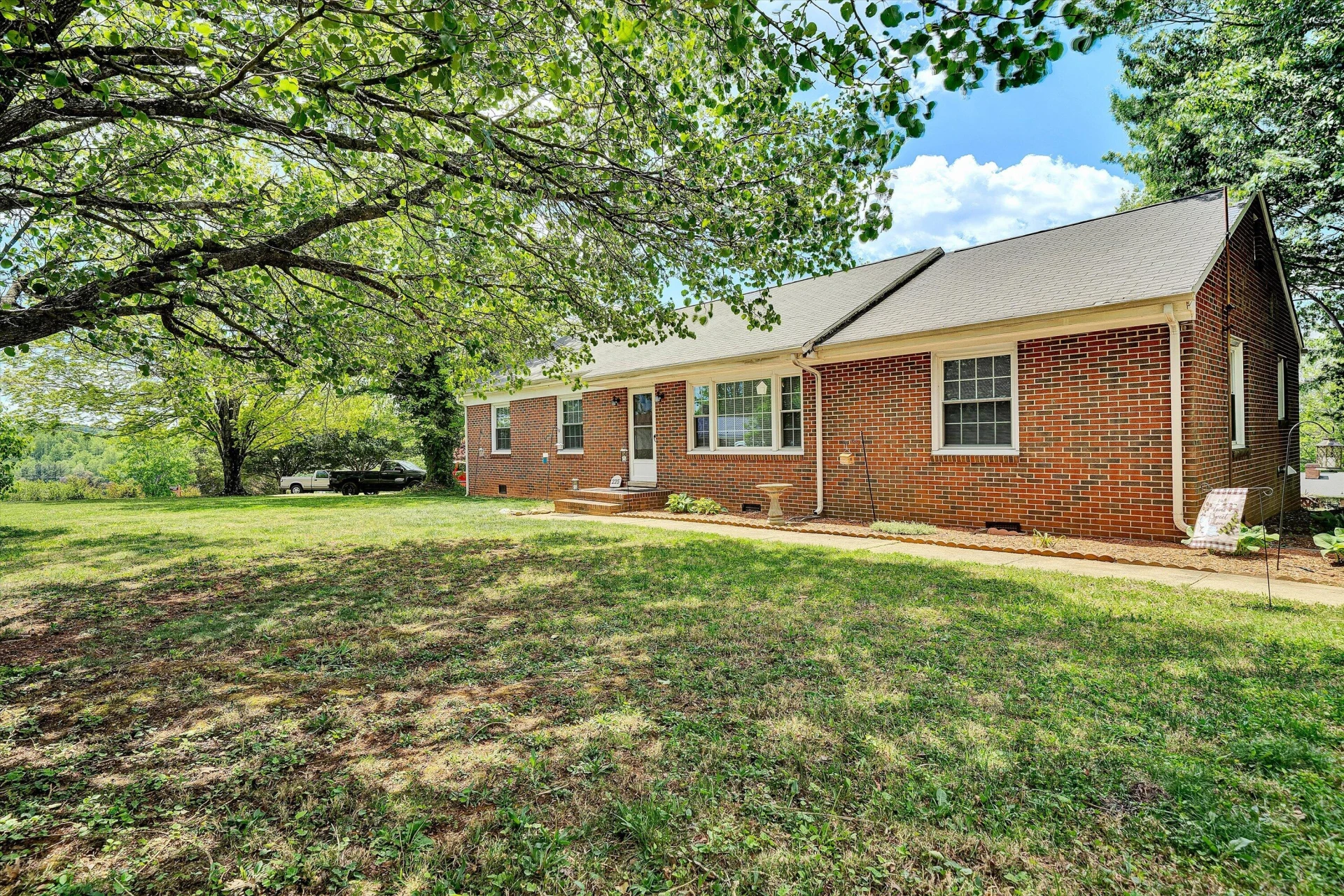 225 ARTHUR CIR - Photo 18