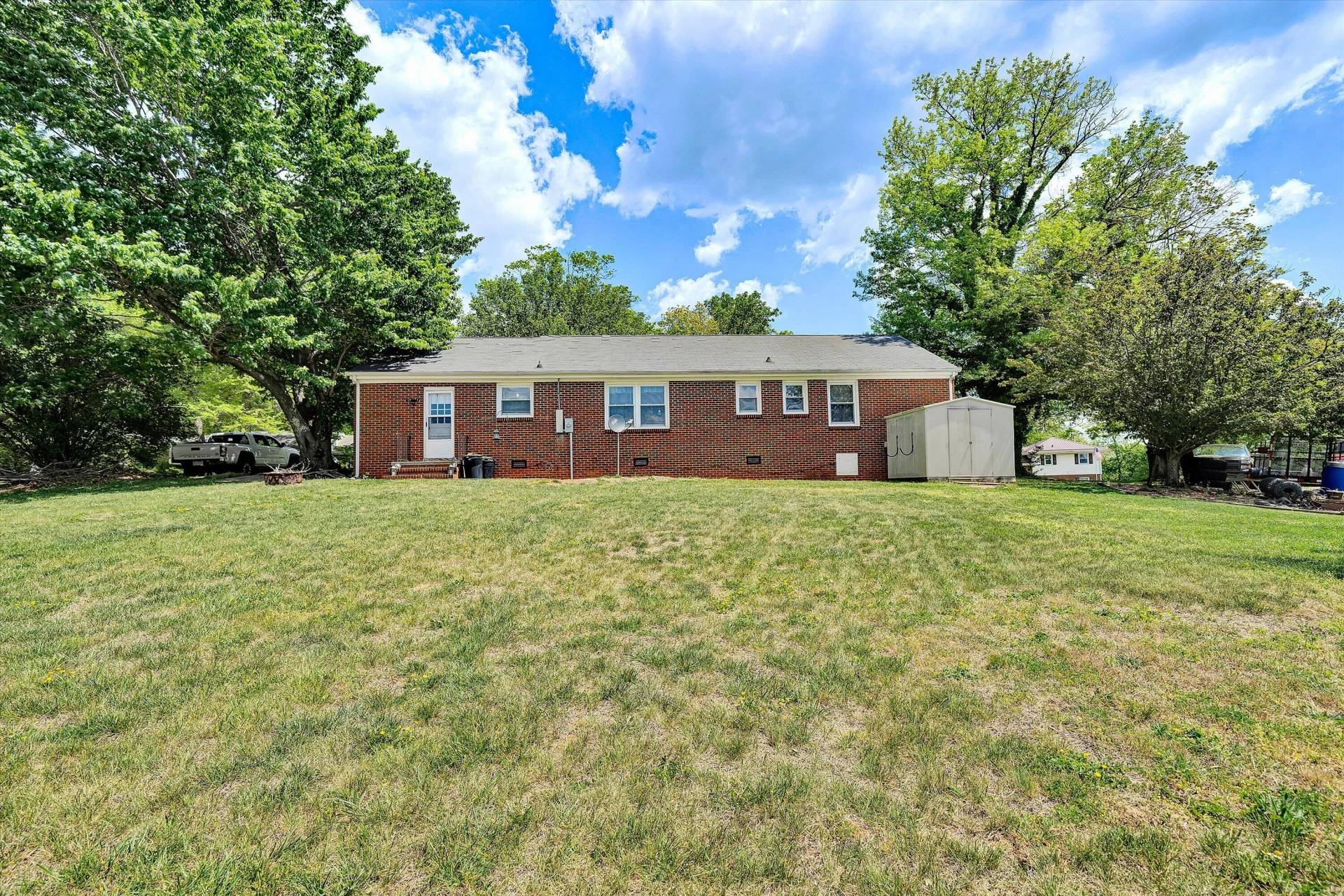 225 ARTHUR CIR - Photo 19