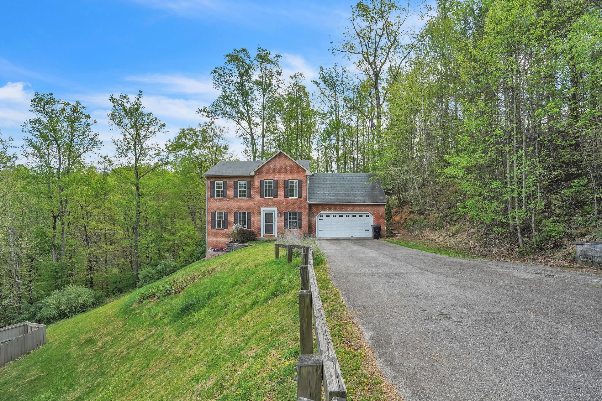 7607 Peebles LN - Photo 2