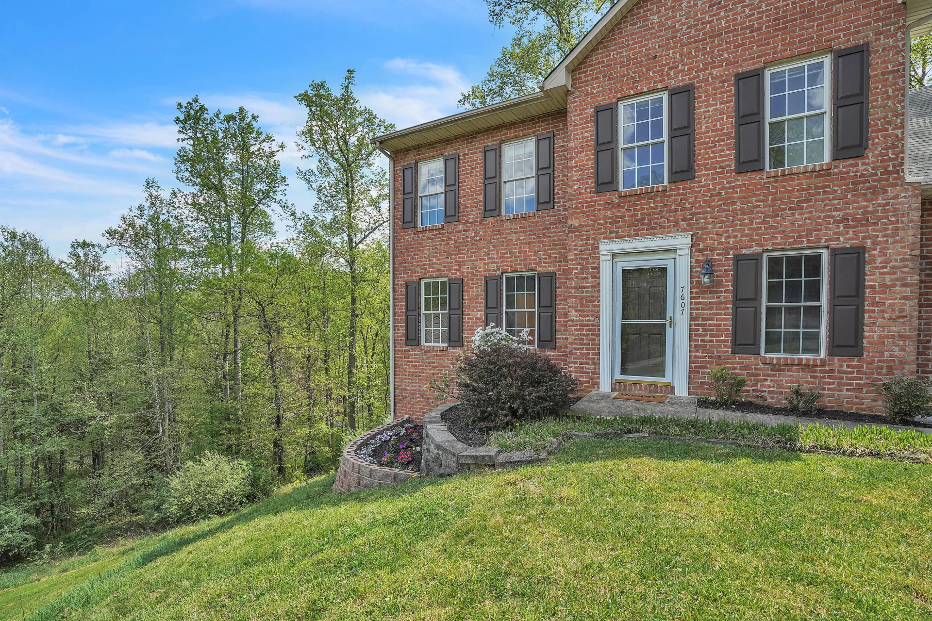 7607 Peebles LN - Photo 4