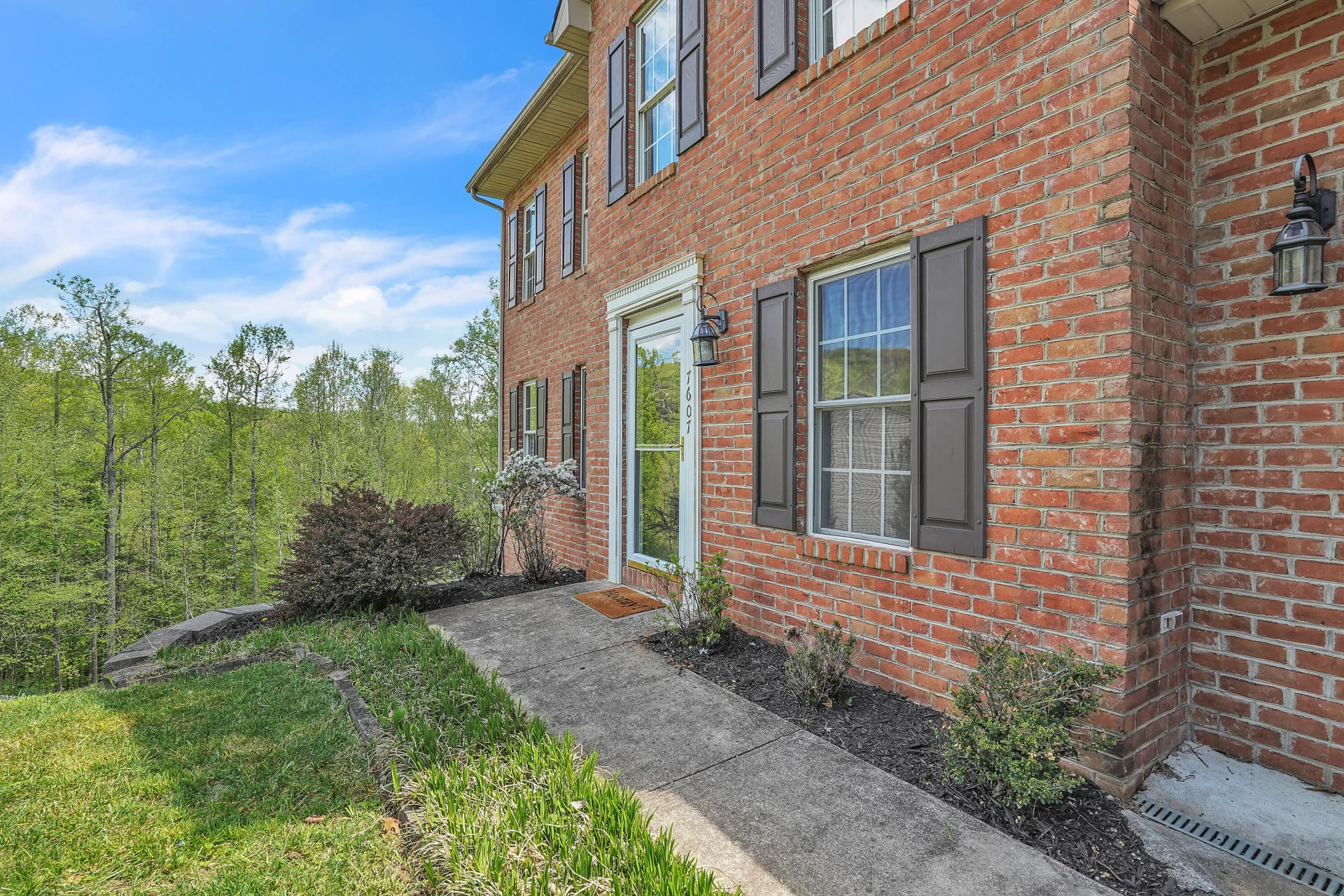 7607 Peebles LN - Photo 5