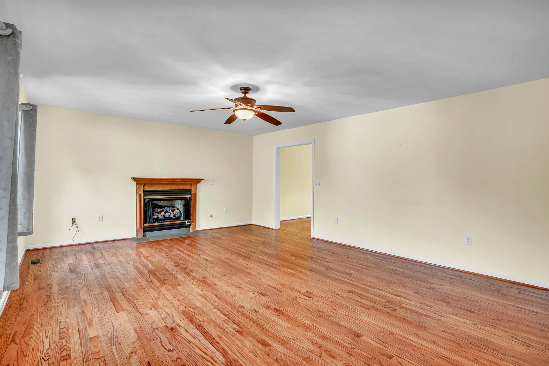 7607 Peebles LN - Photo 6
