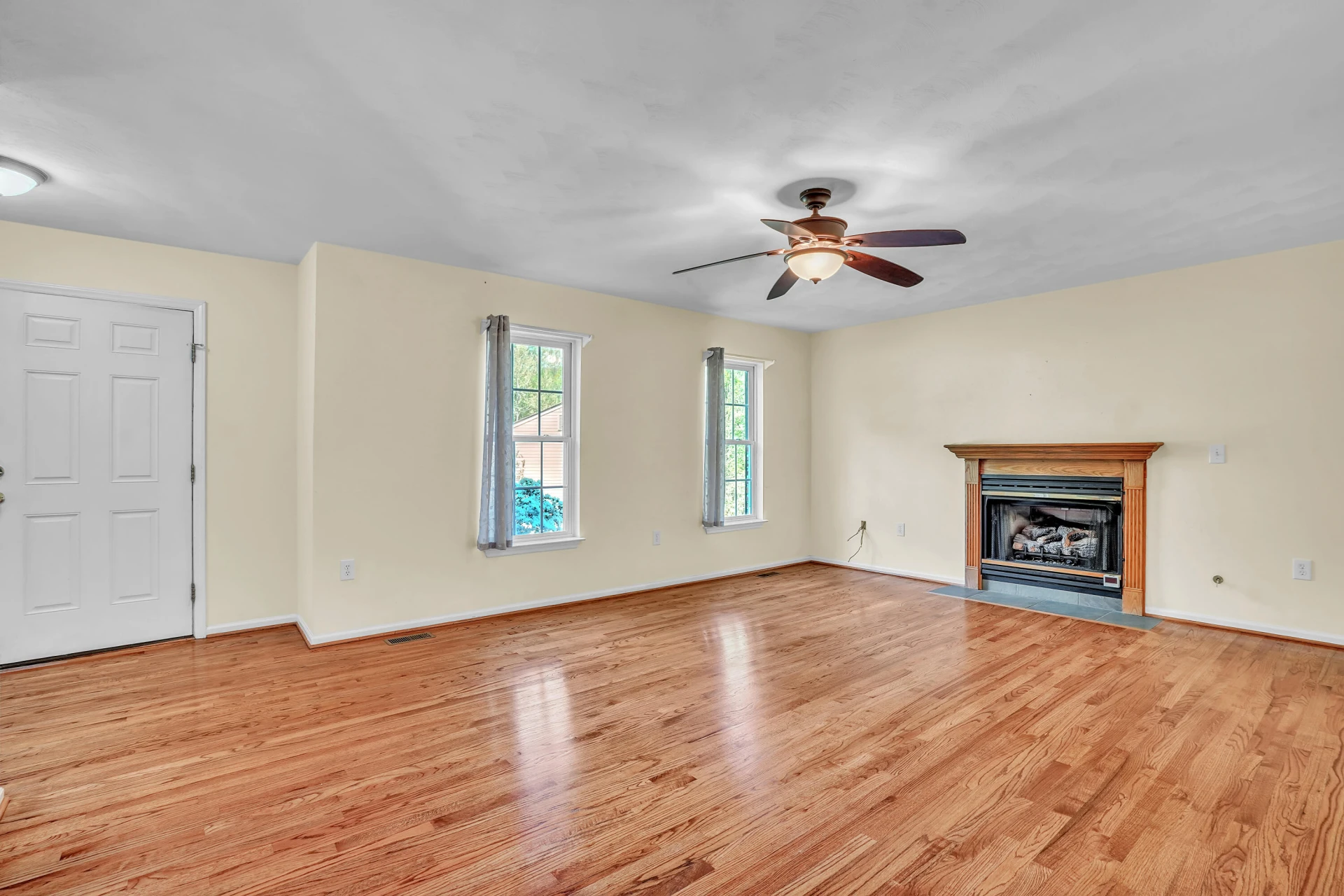7607 Peebles LN - Photo 7