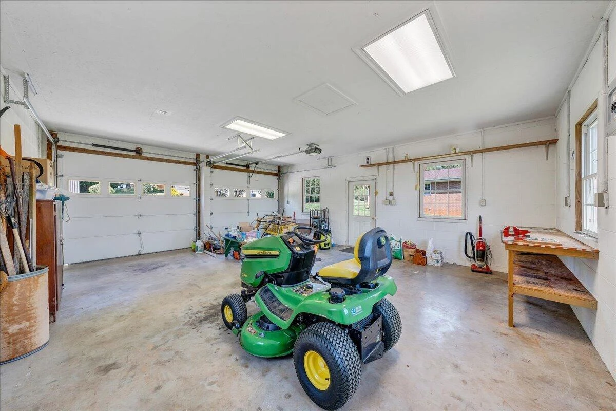 935 Bonbrook Mill RD - Photo 26