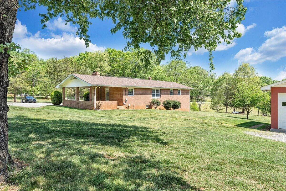 935 Bonbrook Mill RD - Photo 32
