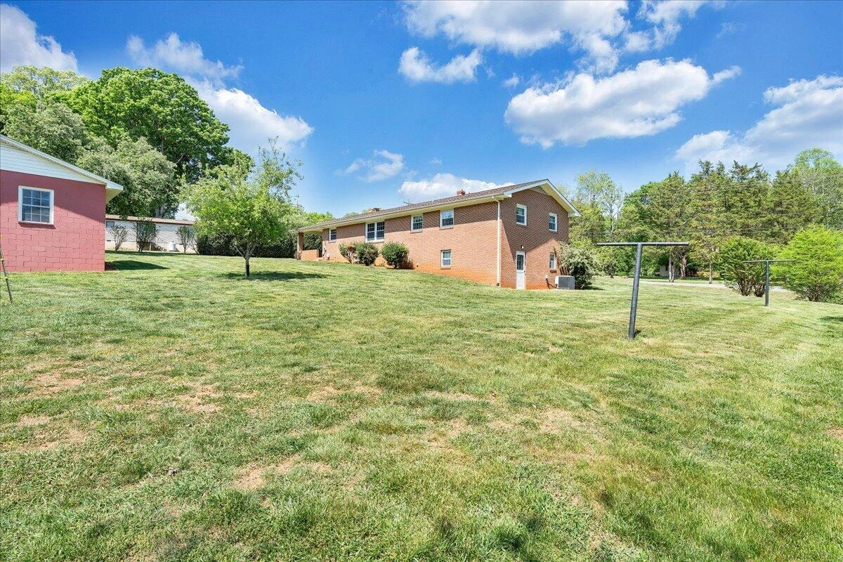 935 Bonbrook Mill RD - Photo 34