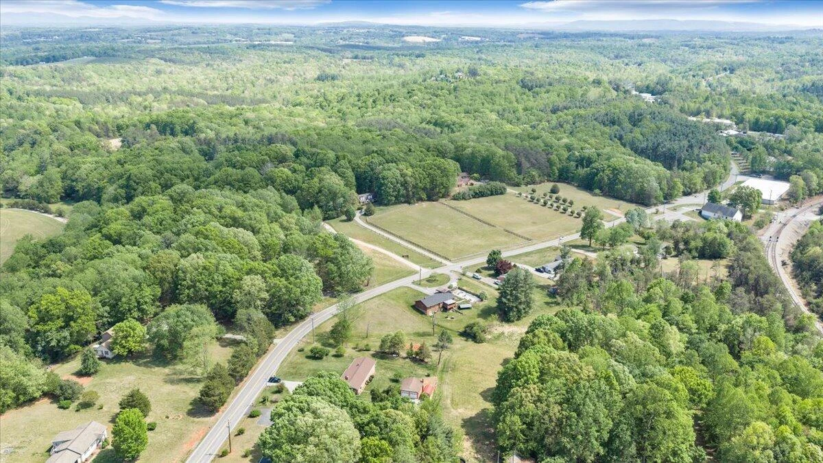 935 Bonbrook Mill RD - Photo 46