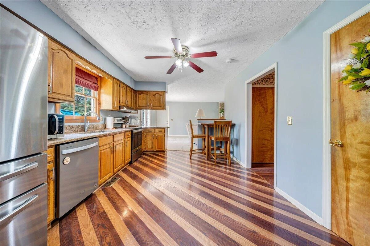 310 Sammys RD - Photo 16