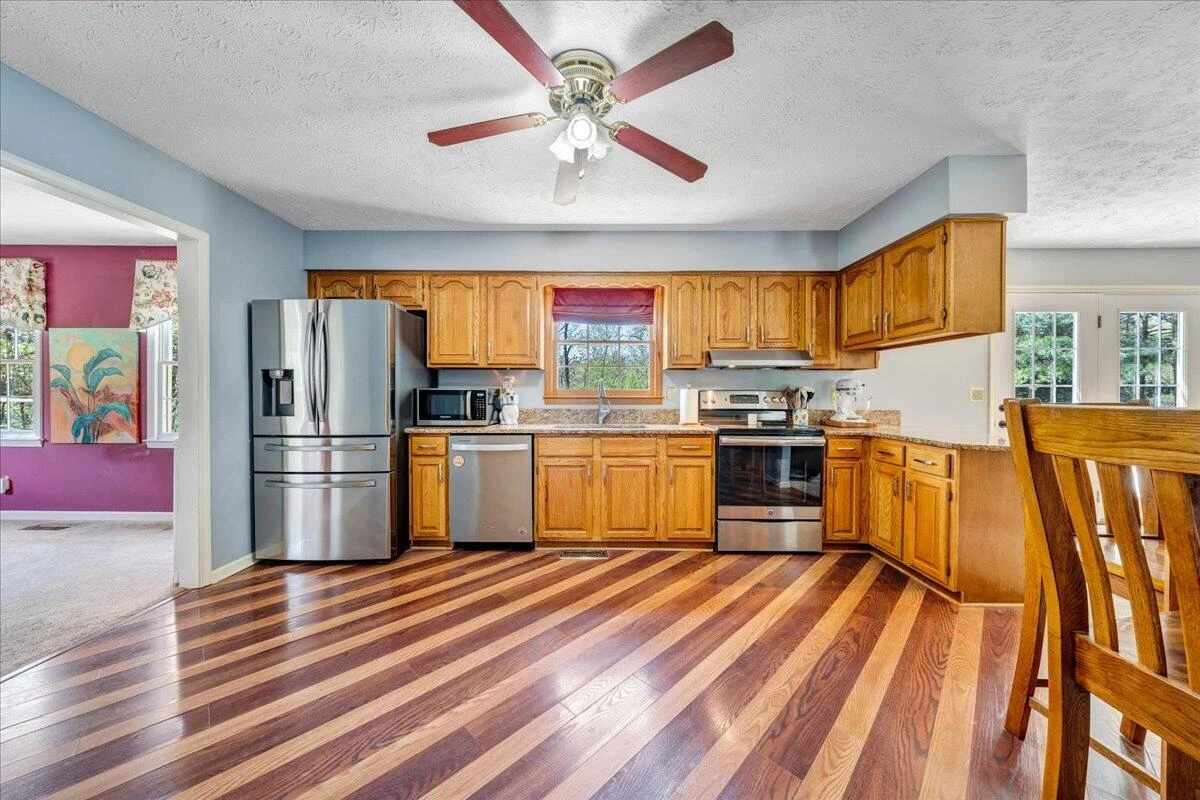 310 Sammys RD - Photo 17