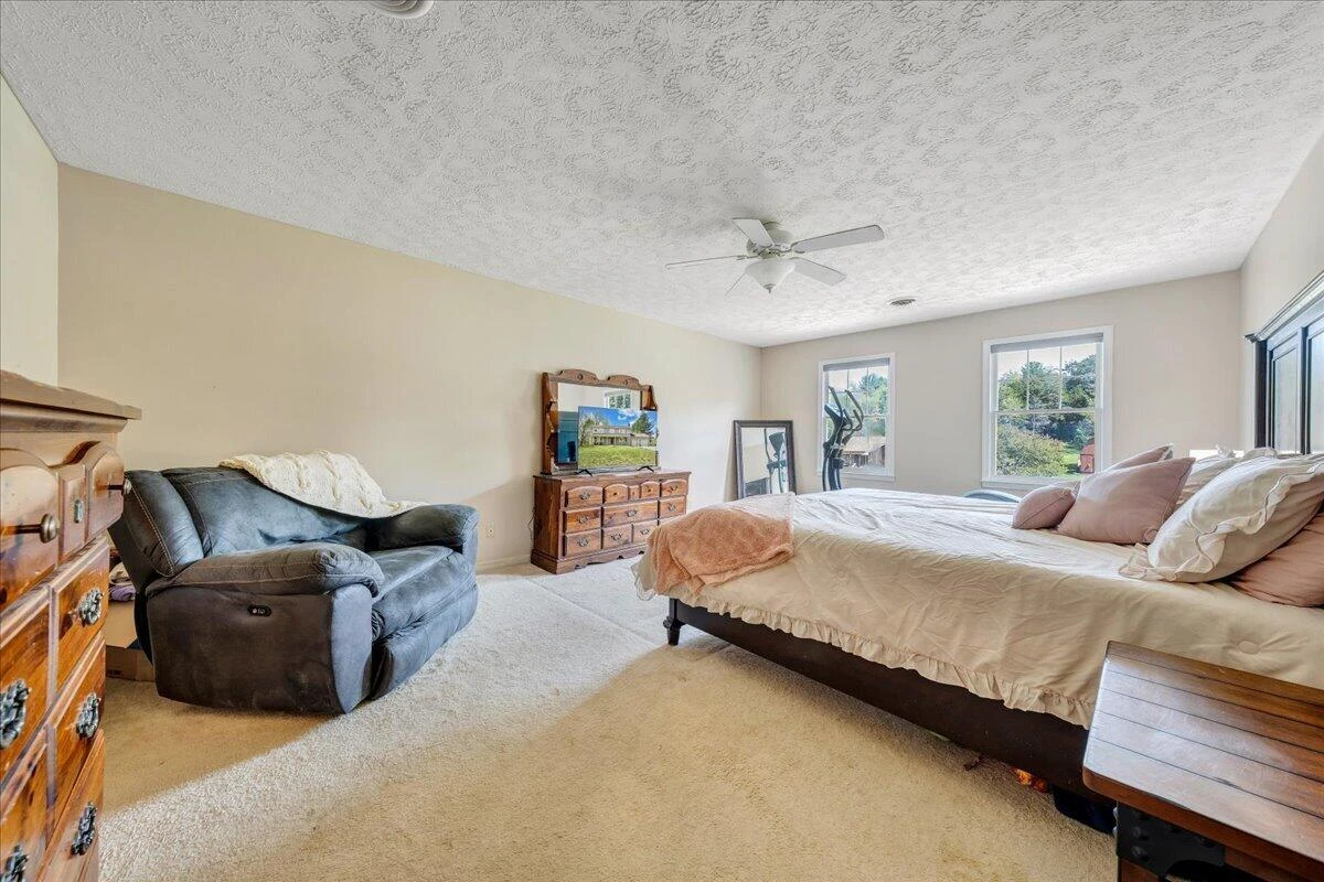 310 Sammys RD - Photo 26