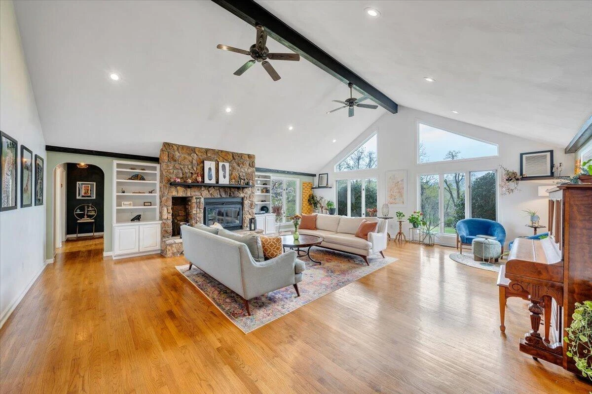 6925 Shaver RD - Photo 11