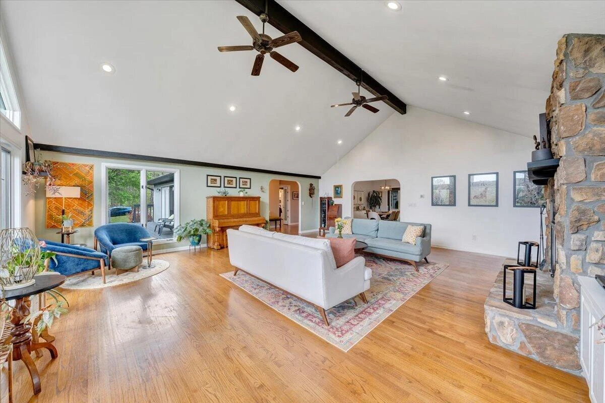 6925 Shaver RD - Photo 18