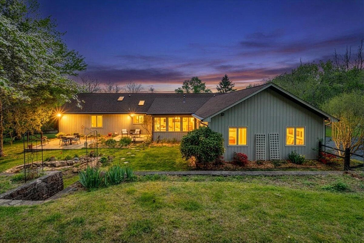 6925 Shaver RD - Photo 3