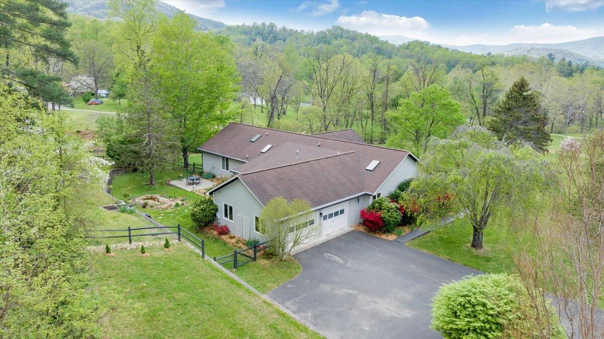 6925 Shaver RD - Photo 4