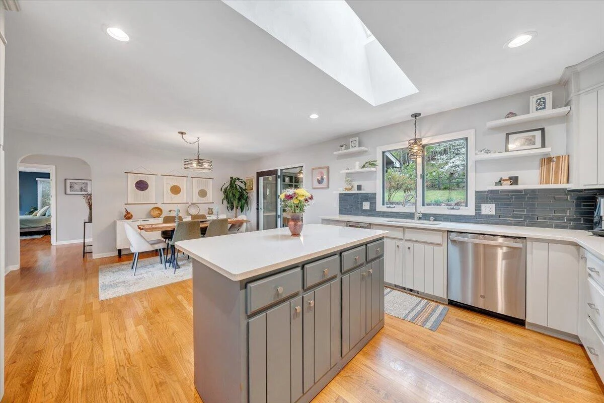 6925 Shaver RD - Photo 32