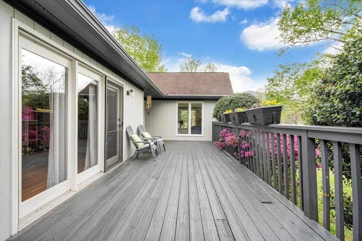 6925 Shaver RD - Photo 6