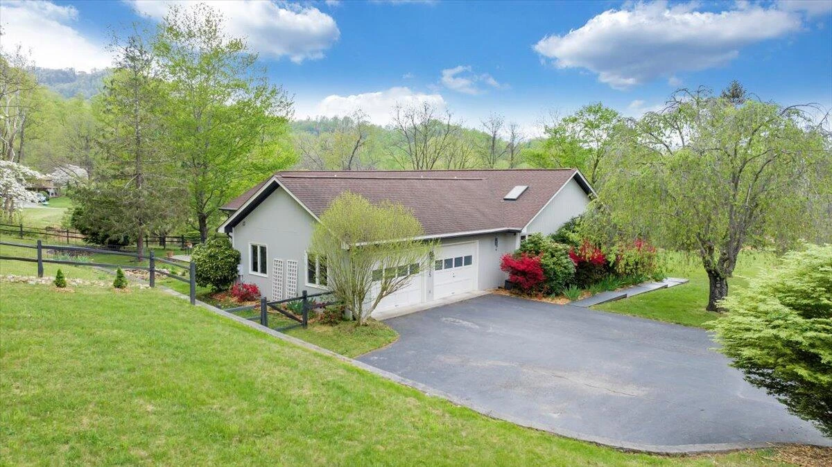 6925 Shaver RD - Photo 80