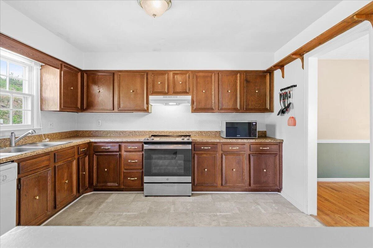 59 Silverbirch DR - Photo 11
