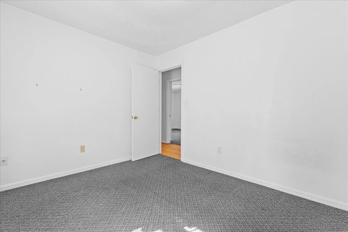 59 Silverbirch DR - Photo 18