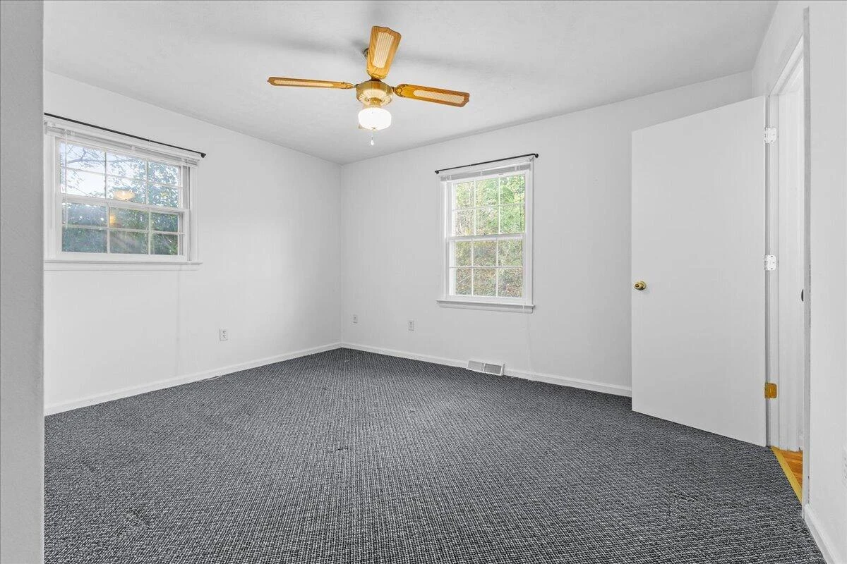 59 Silverbirch DR - Photo 21