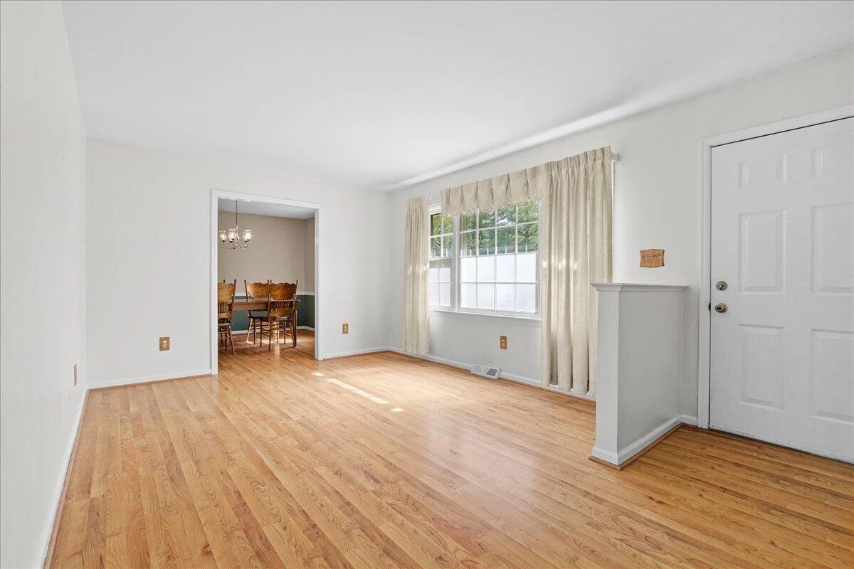59 Silverbirch DR - Photo 5
