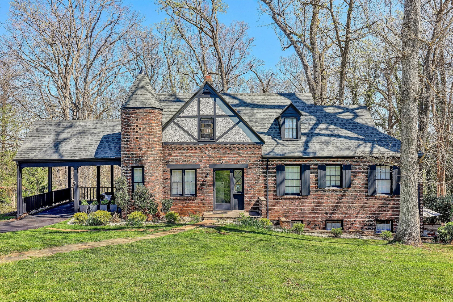 925 Mulberry RD